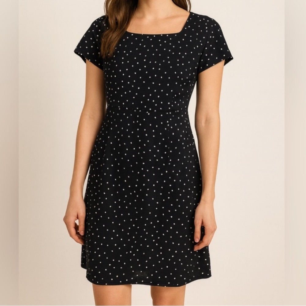 Forever‎ 21 Womens M Black White Star Print Short Sleeve Mini Dress